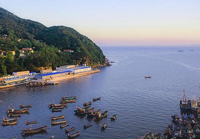 浙江臺州代管的一個&ldquo;百強縣&rdquo;,是省內(nèi)第二大島,擁有大鹿島景區(qū)
